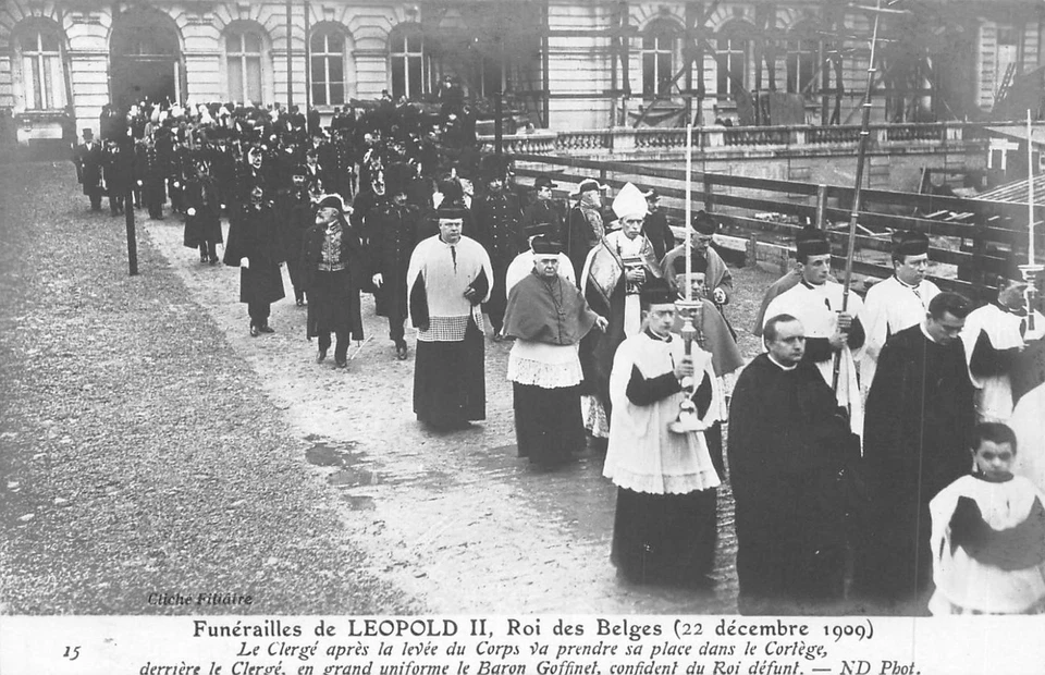 CPA BELGIQUE / FUNERAILLES DE LEOPOLD II / EN 1909 / LE CLERGE - Photo 1/1
