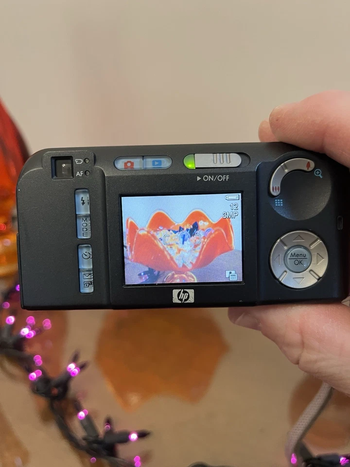 HP PhotoSmart M307 3.2MP 15x Zoom Digital Camera - Works With Issues - READ - - Image 4 of 4