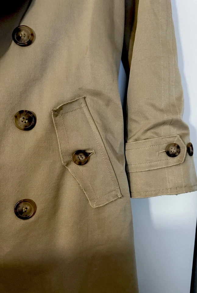 Authentic Dolce & Gabbana Women’s Trench Coat Size Medium Beige Distressed VTG - Image 3 of 4