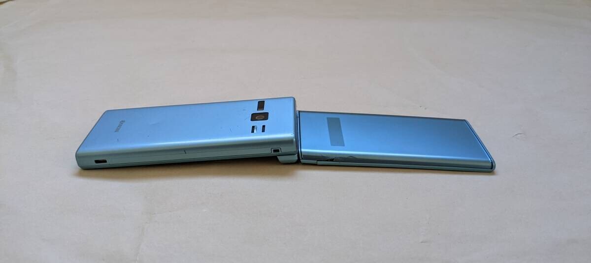 KYOCERA 701KC DIGNO KEITAI 2 Android Flip Phone Blue SIM