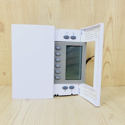 Cadet TH106 Amp 120/208/240-Volt Single-Pole Programmable