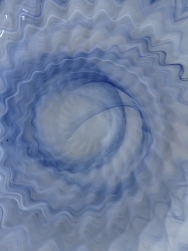 Blue Slag Art Glass Bowl Scalloped Edges Glossy Inside Ribbed Outside, Coastal - Picture 8 of 12