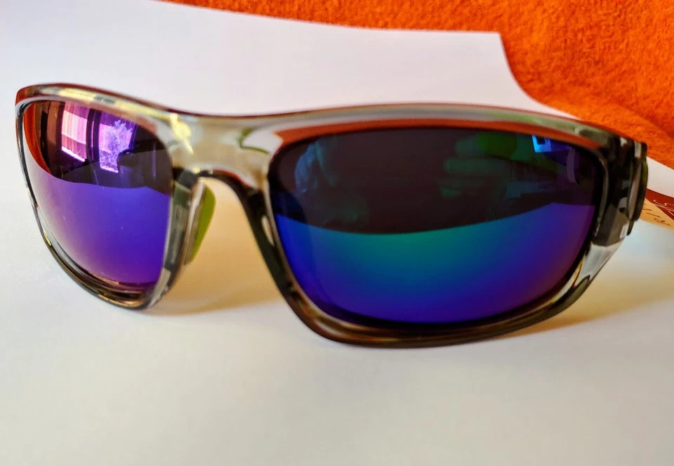 Gafas de sol deportivas Riviera transparentes ahumadas y verdes para hombre 100 % protección UV Foto 2 de 4