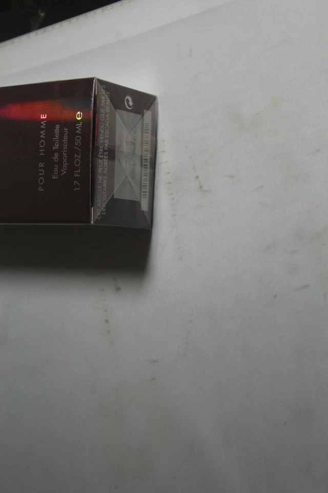 Original Formula Escada Sentiment Pour Homme Eau De Toilette Spray - 1,7 oz 50 ml Foto 3 de 3