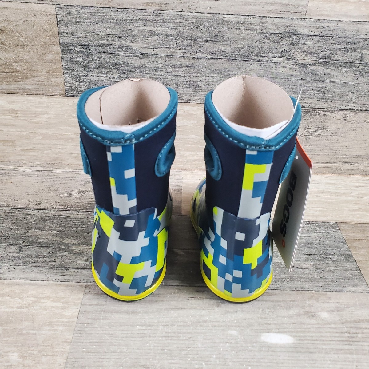 BOGS Classic Medium Camo Rainboots Toddler Sz 4 Colorful Waterproof Comfortable The 11 Best Rain and Snow Boots for Kids of 2026 | Reviews  main image 2