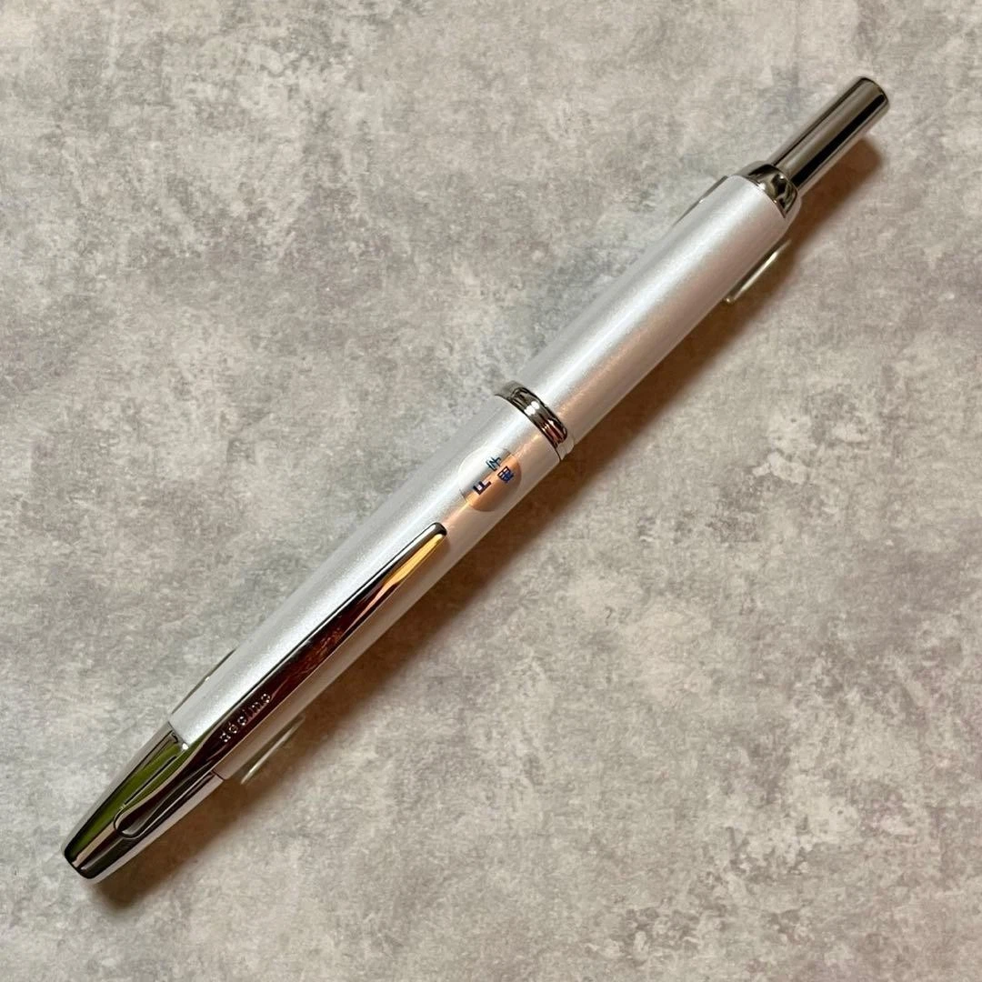 Gold, 18K Nib Fine (F) Nib Gold Collectible Pilot Fountain Pens