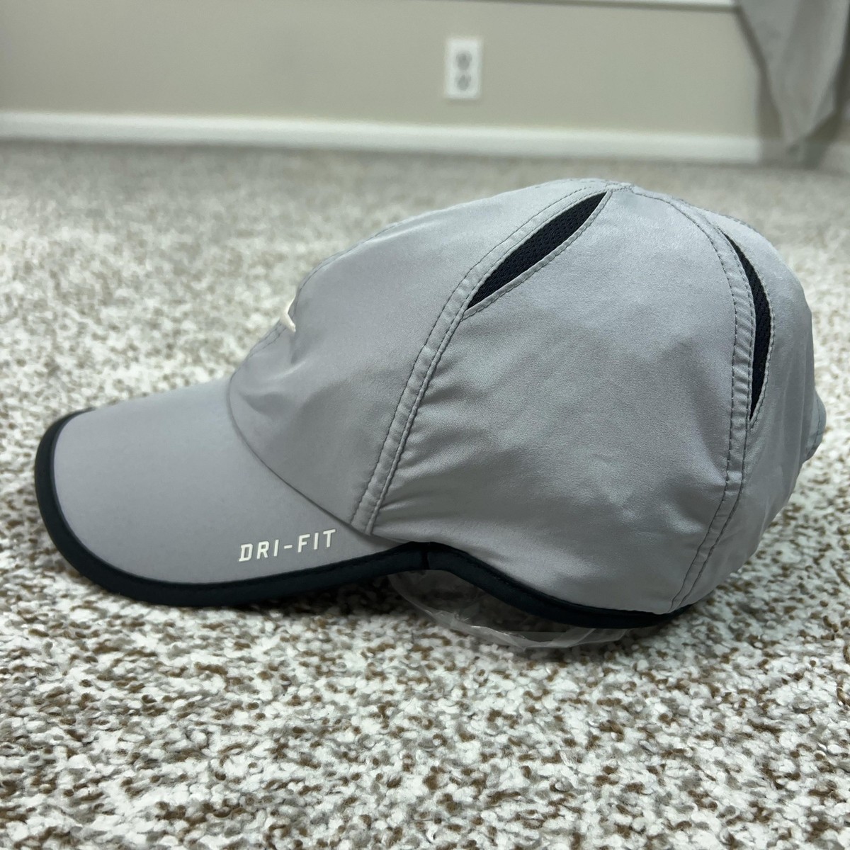 Nike Hat Cap Strap Back Mens One Size Gray Featherlight Dri-FIT