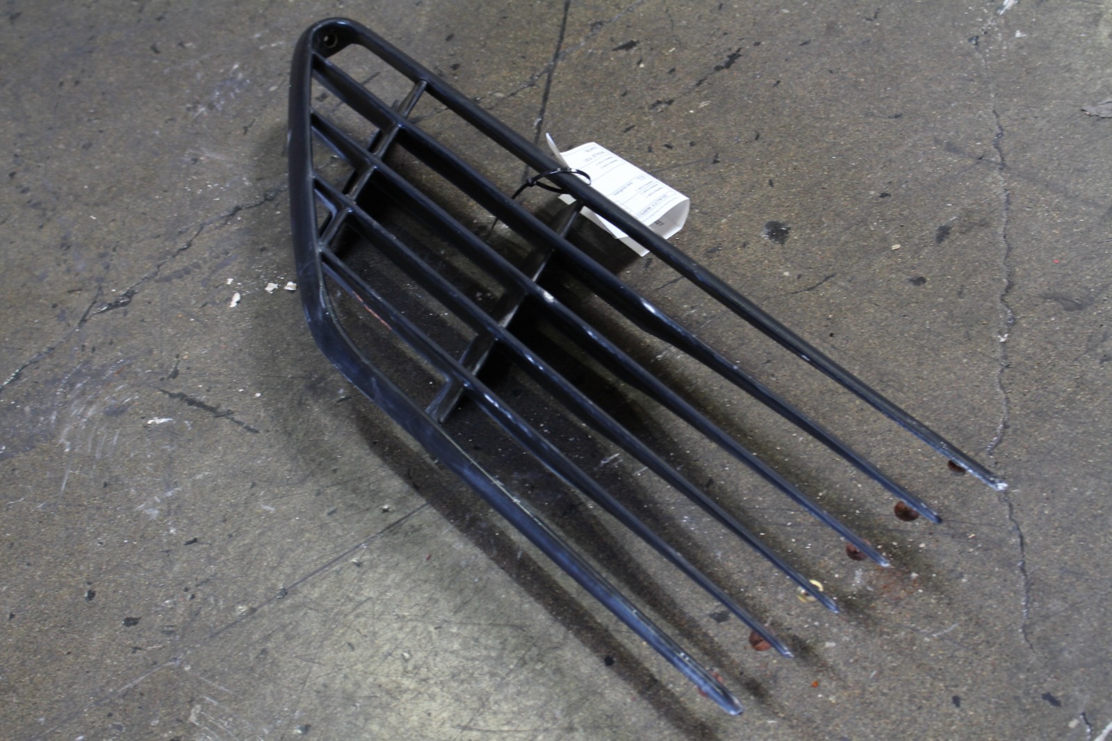 Ferrari Mondial, RH, Right, Metal on Body Grille, Chipped, Used, P/N 60779200