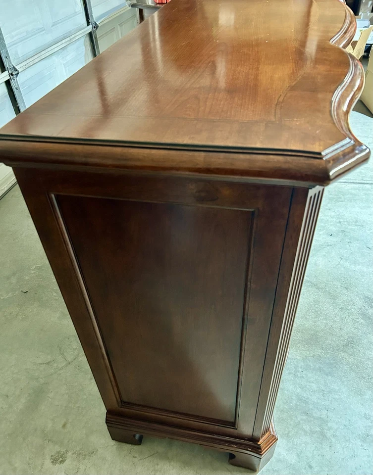 American Drew Cherry Grove Door Triple Dresser 791-160 Solid Wood Mint Condition - Image 4 of 4