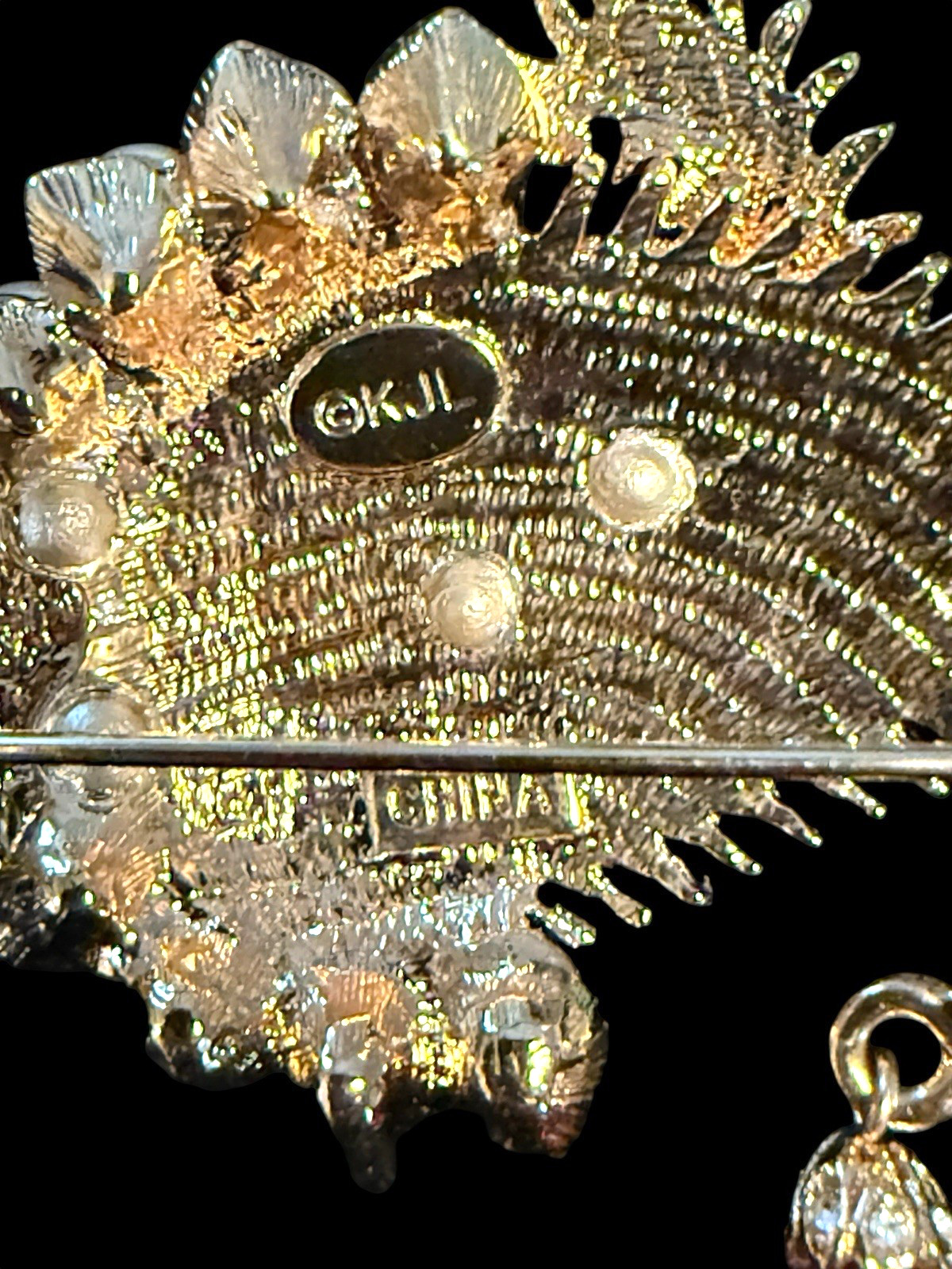 Kenneth Jay Lane Maharani Paisley Brooch KJL Pais… - image 3