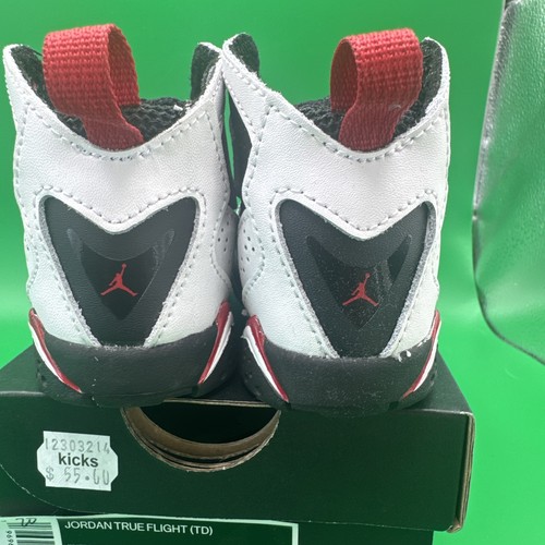 Zapatos Jordan True Flight para niños pequeños rojos talla 6c ¡¡¡Nuevos al por menor por $55!!!! - Imagen 2 de 8