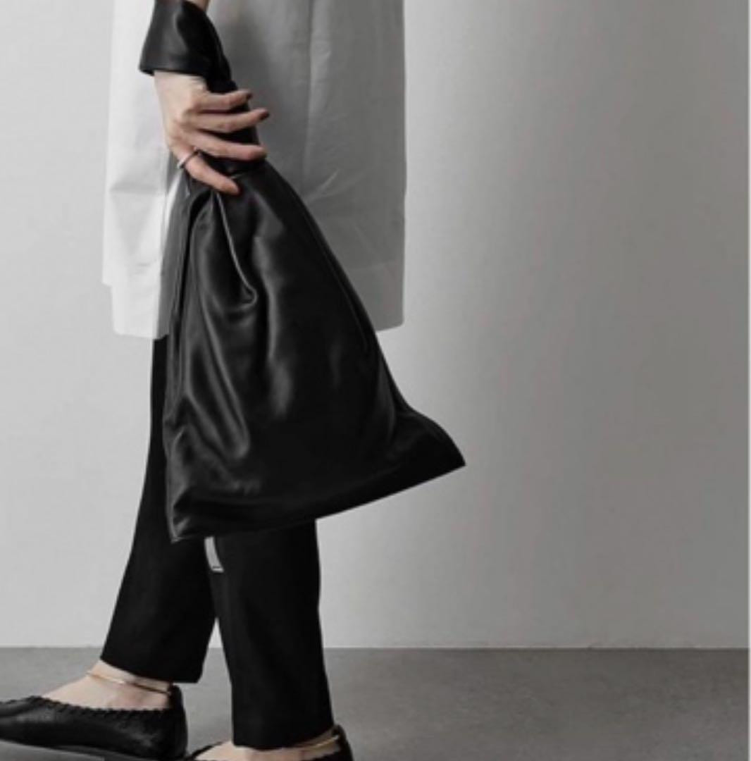 BOTTEGA VENETA ☆ツイスト TWIST Bottega Veneta Twist Large Bag Black Limited