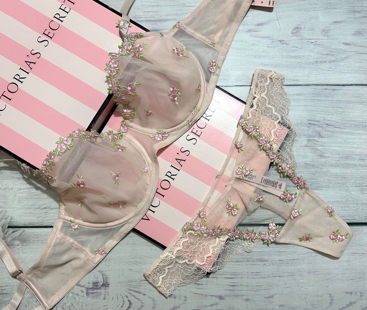 tanakadaisuke × MOOL Angel bra tanakadaisuke Angel bra dress.(Non