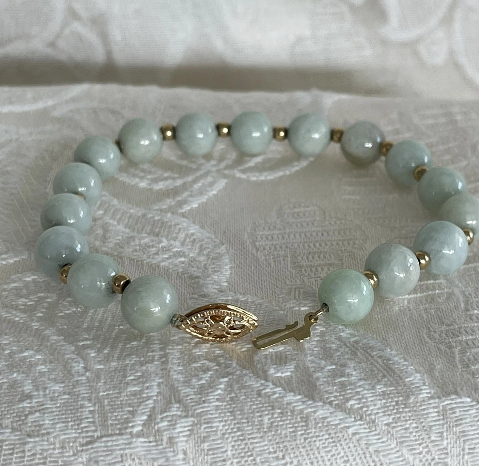 Brazalete de cuentas de jadeíta Celadon con espaciadores y broche de oro de 14k 7,4 mm 7 1/4" Foto 2 de 4