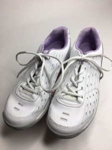 lavender tennis shoes