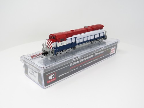 Atlas N 40005447 BC Rail British GE B36-7 Diesel Locomotive DC Freight Train - Picture 1 of 8