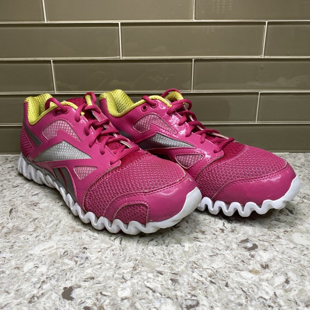 Size 9 - Reebok Zignano Pink for sale 