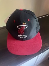 Miami Heat Vintage Logo 7 Snapback Cap Hat - NWT