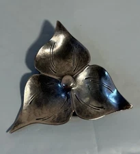 Vintage Stuart Nye Sterling Silver Trillium Flower Pin Brooch