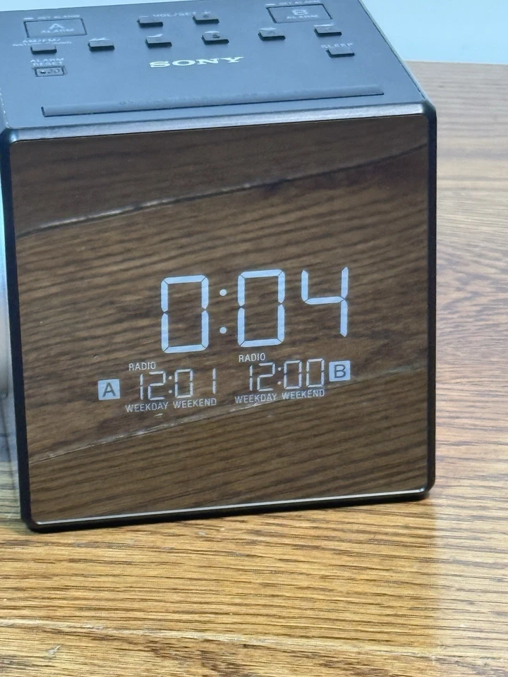 Sony ICF-C1PJ FM/AM Radiowecker Zeitprojektion Naturgeräusche - getestet - Bild 4 von 4