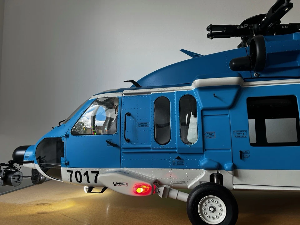 Blackhawk Sikorsky UH-60 (Modell 2,30 m Rotor) Küstenwache Taiwan - Bild 3 von 4