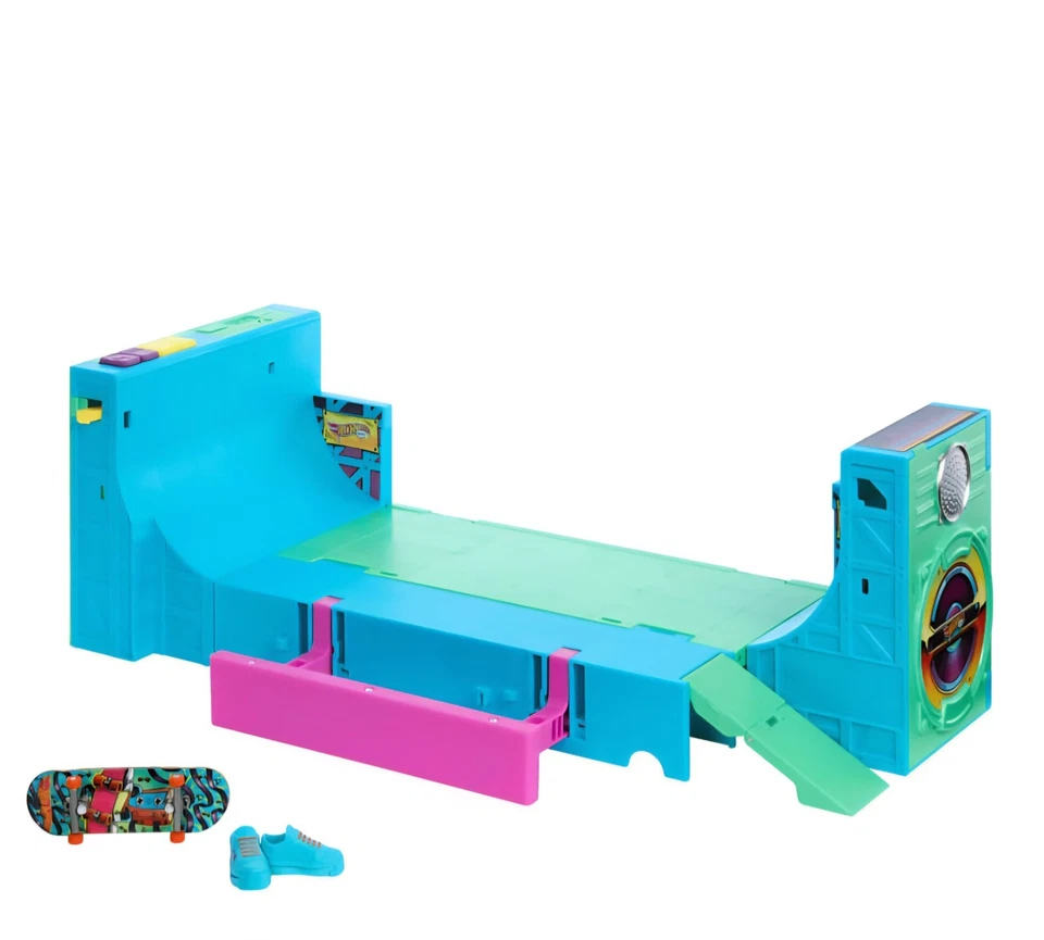 Hot Wheels Boom Box Skate Park Juego con 1 Exclusivo Diapasón Zapatos de Skate Foto 2 de 4