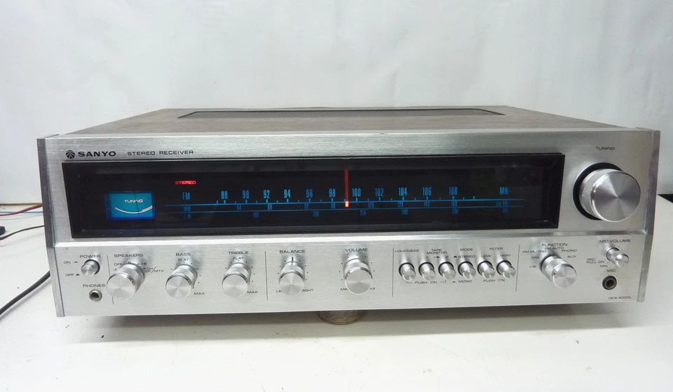 sintoamplificatore vintage Sanyo DCX 4000L - Immagine 2 di 4