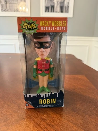 BATMAN 1966 CLASSIC TV SERIES ROBIN BOBBLEHEAD WACKY WOBBLERS  FUNKO 2013