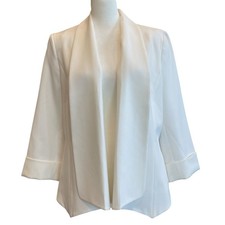 Beautiful White Blazer Jacket Suit Coat with 3/4 Sleeves and Open Lapels