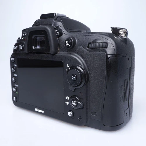 Nikon D7100 gebraucht Zustand Gut - Bild 2 von 5