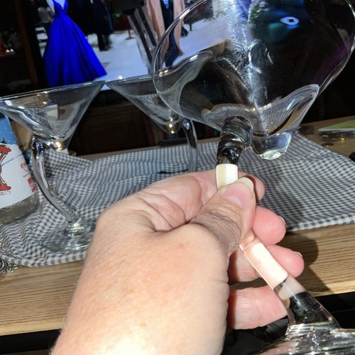 Juego de 2 vasos de martini con vástago desplazado curvo Libbey Swerve vajilla de bar - Imagen 21 de 21