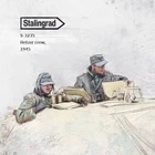 1:35 resin figure model kit Two German tank crew members Unassembled Unpainted