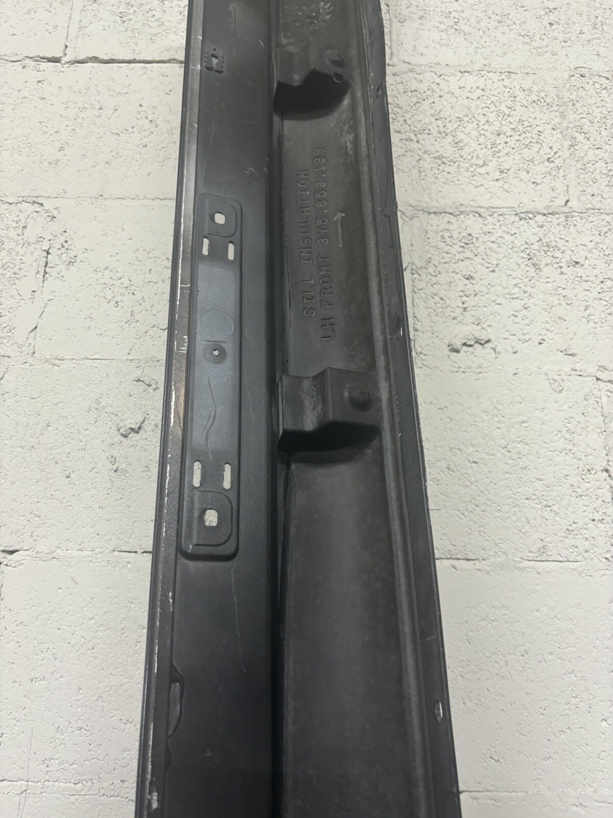 BENTLEY MULSANNE Left Lh Rocker Panel side skirt trim LH 3Y5853853H item #2014