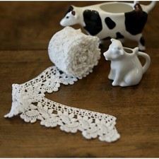 BORDO / PIZZO REALIZZATO A MANO AD UNCINETTO 2.6m X5cm