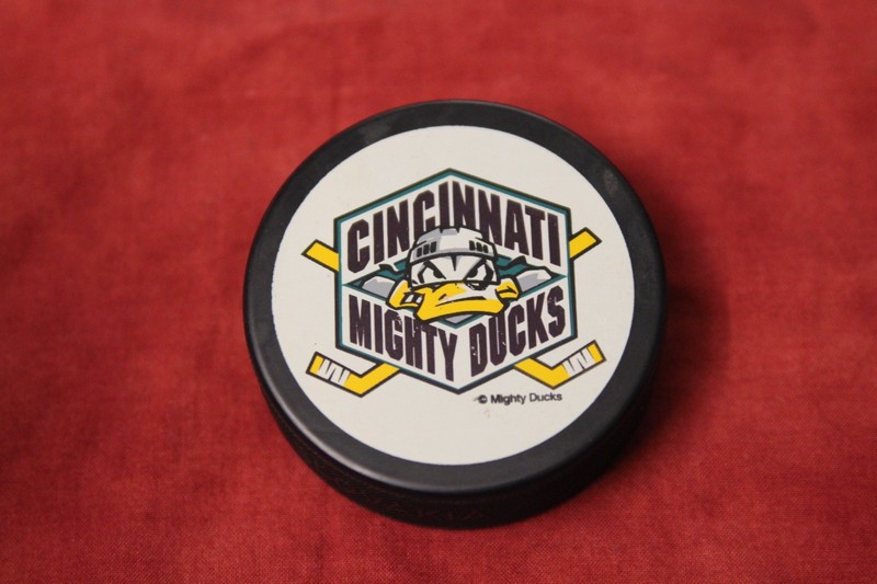 Cincinnati Mighty Ducks AHL Hockey Puck