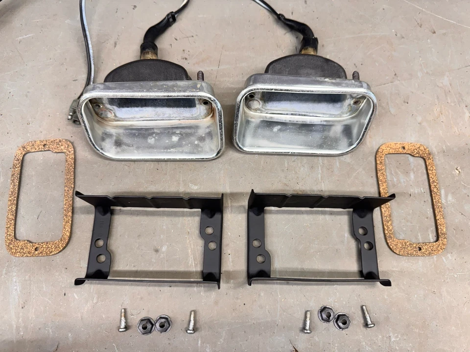 Parachoques delantero Ford Galaxie 1962-1964 luz de estacionamiento señal de giro lámpara merodeador Foto 2 de 4