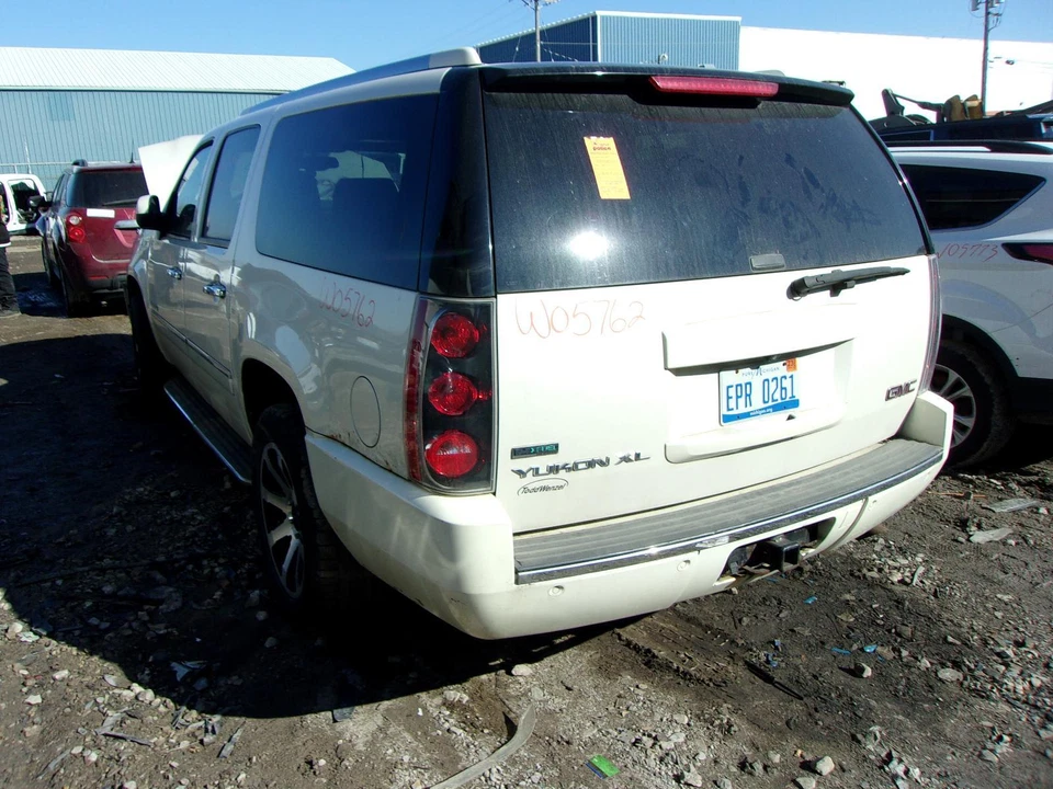 Used Brake Master Cylinder fits: 2011 Gmc Yukon xl 1500 Grade A - Image 3 of 4