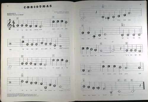 EZ Play Today 134 That Christmas Feeling Piano Organ Keyboard Music Book 527a - Imagen 5 de 12