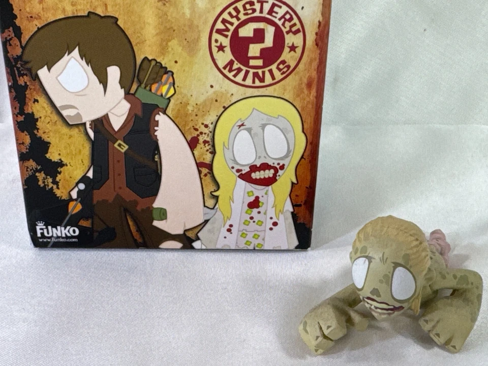 Funko Mystery Minis Walking Dead Serie 1 Bicicleta Niña Figura Vinilo Suelta con Caja Foto 2 de 4
