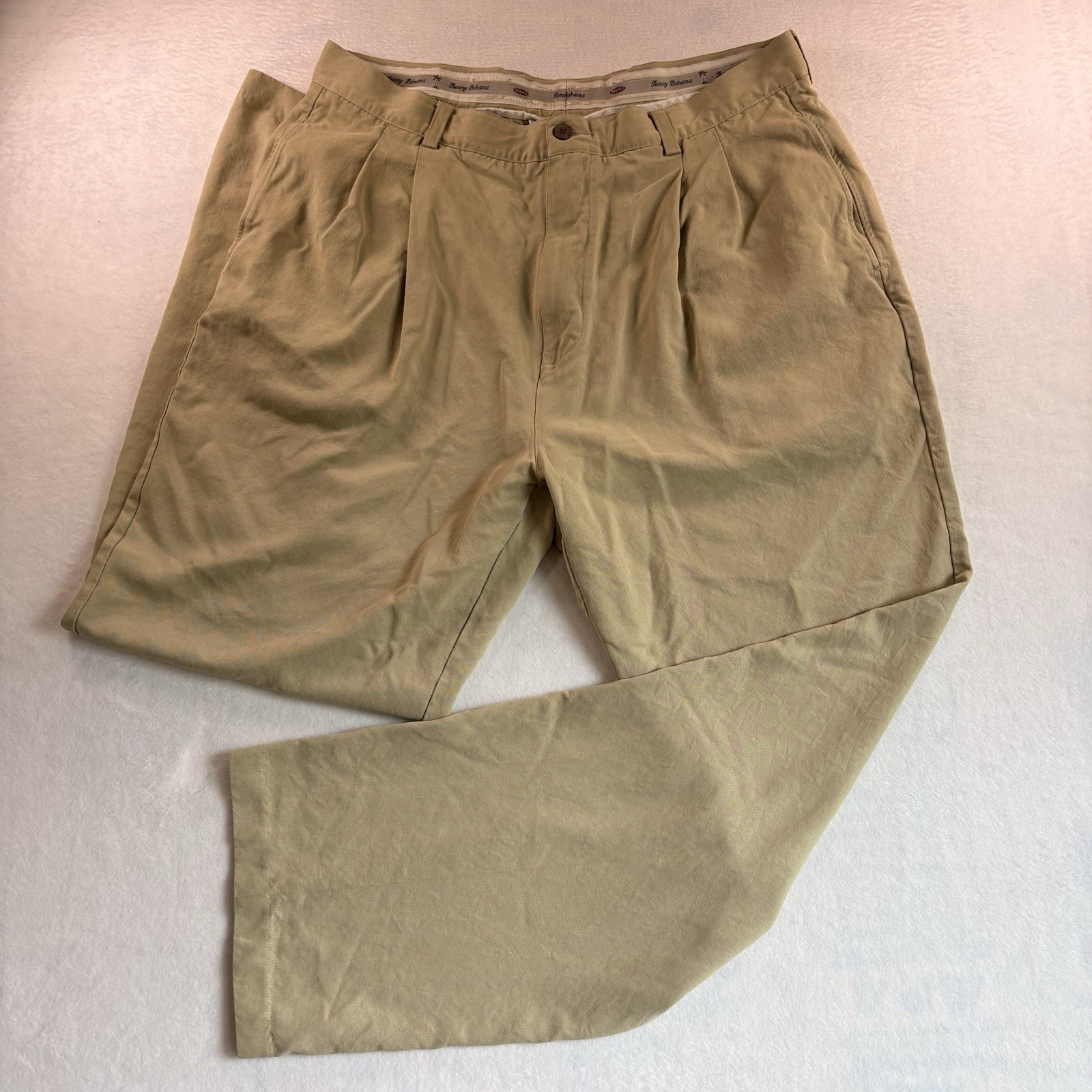 Tommy Bahama Relax Dress Pants Mens Size 38X32 Beige Pleated 100% Silk Casual