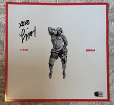 LIZZO SIGNED BITCH ALBUM INSERT PHOTO 11x11 - BECKETT COA