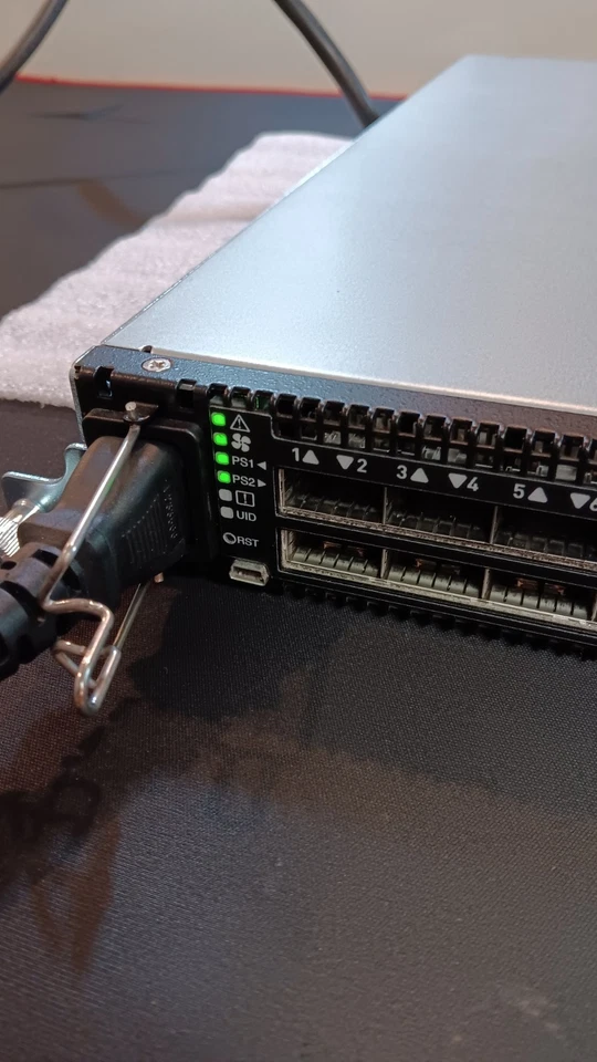 Неуправляемый коммутатор Mellanox SX6005 12 портов QSFP 56 Гбит/с InfiniBand - Изображение 2 из 4
