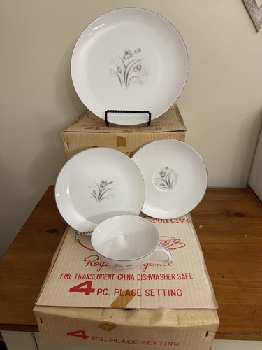 21 pc set FINE China of Japan Rose pattern silver trim unknown