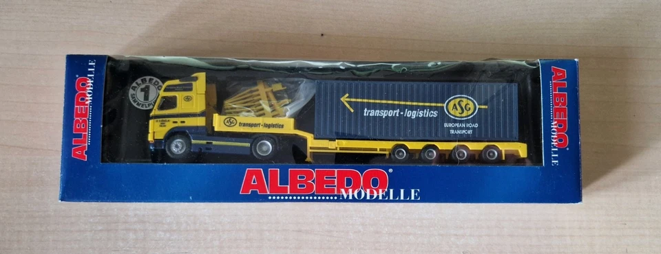 Albedo/Herpa 320116 VOLVO FH16 ASG Transport Finland container 1:87 OVP - Immagine 3 di 3