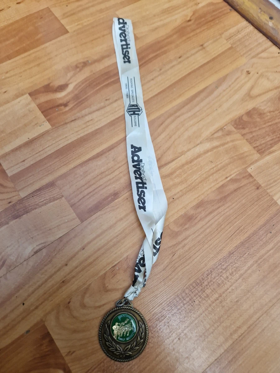 Médaille Sportive Signée AV – Athlétisme, Discipline De Marche