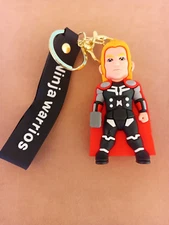 "MARVEL AVENGERS"  KEYCHAIN / BACKPACK CLIP -NEXT DAY SHIPPING