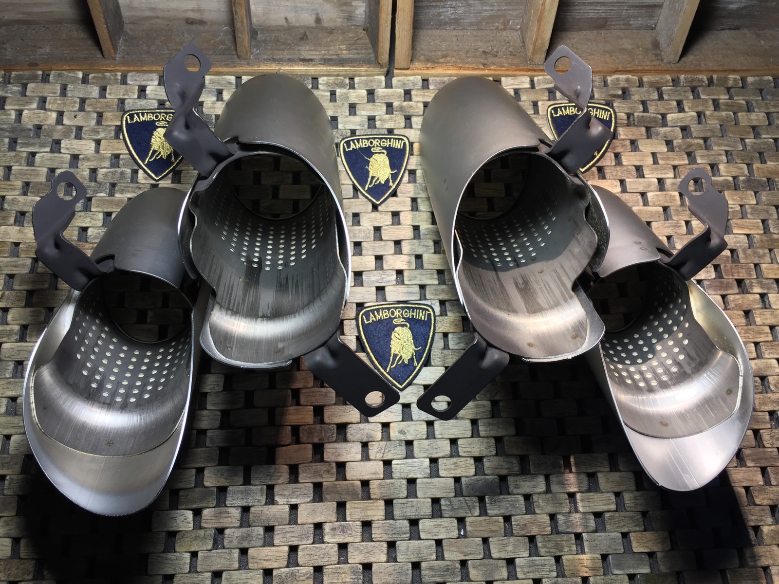 (oEm) LAMBORGHINI HURACAN EXHAUST TERMINALS TRIM TAIL PIPE TIPS SILVER MATTE TIP