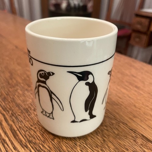 Taza de café vintage temática Denver Zoo Cool Penguins hecha en EE. UU. - Imagen 2 de 5