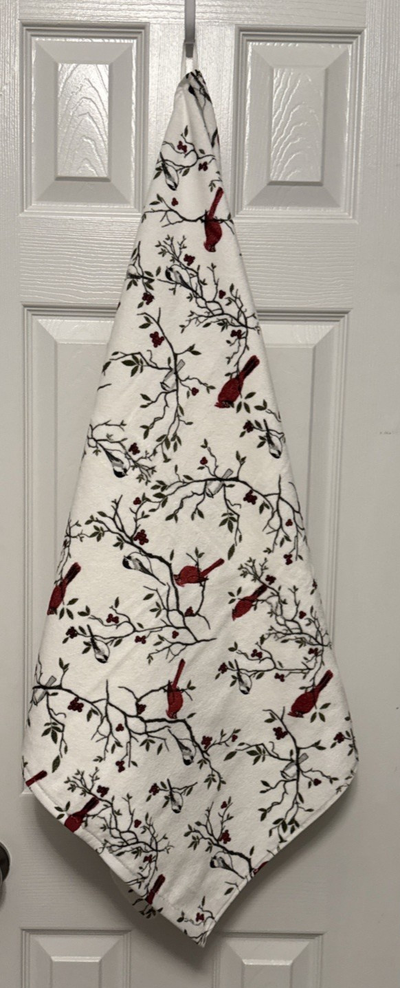 The Vermont Country Store Cardinal Bird Premium Bath Towel 100% Cotton 55x27”