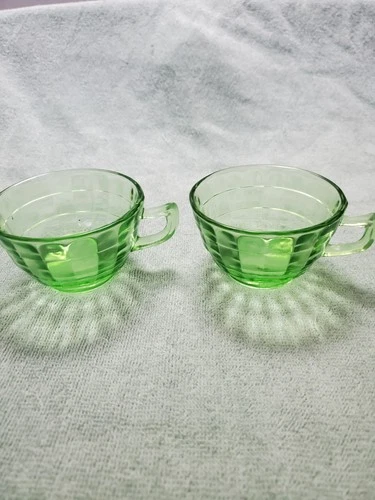 Anchor Hocking Green Block Optic Uranium Depression Glass Cups 2 B7